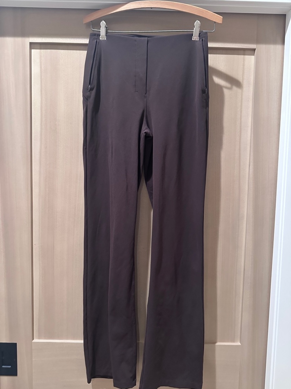 Lululemon Stretch  Straight-Leg Pull-On pant